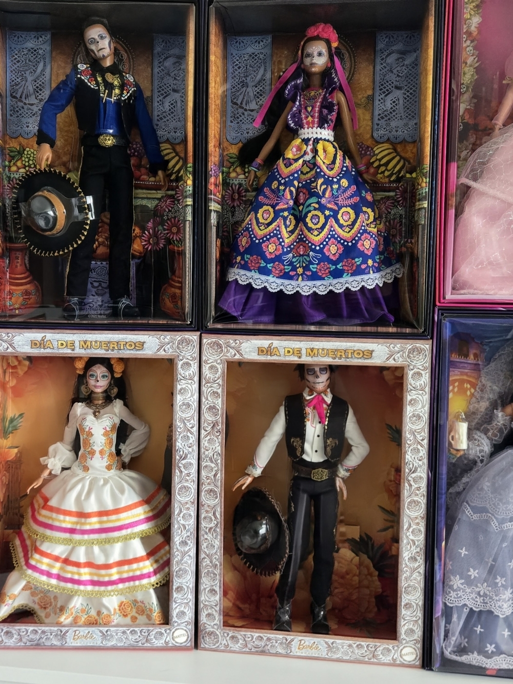 ​Ultimate Barbie Signature Día de Muertos 14-Doll Master Collection - Picture 16 of 16
